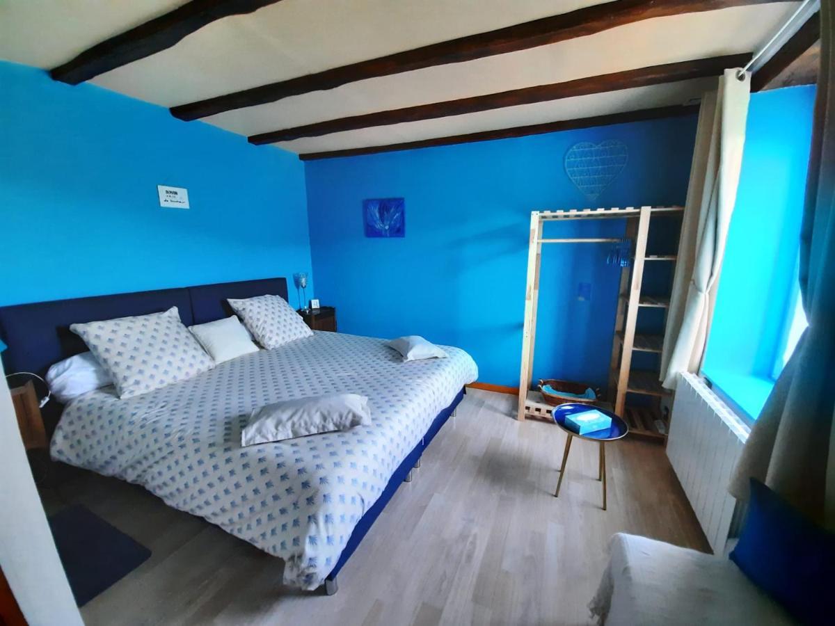 Le Logis des 3 Coeurs chambre La Bohème Saint-Cernin-de-lʼHerm Extérieur photo